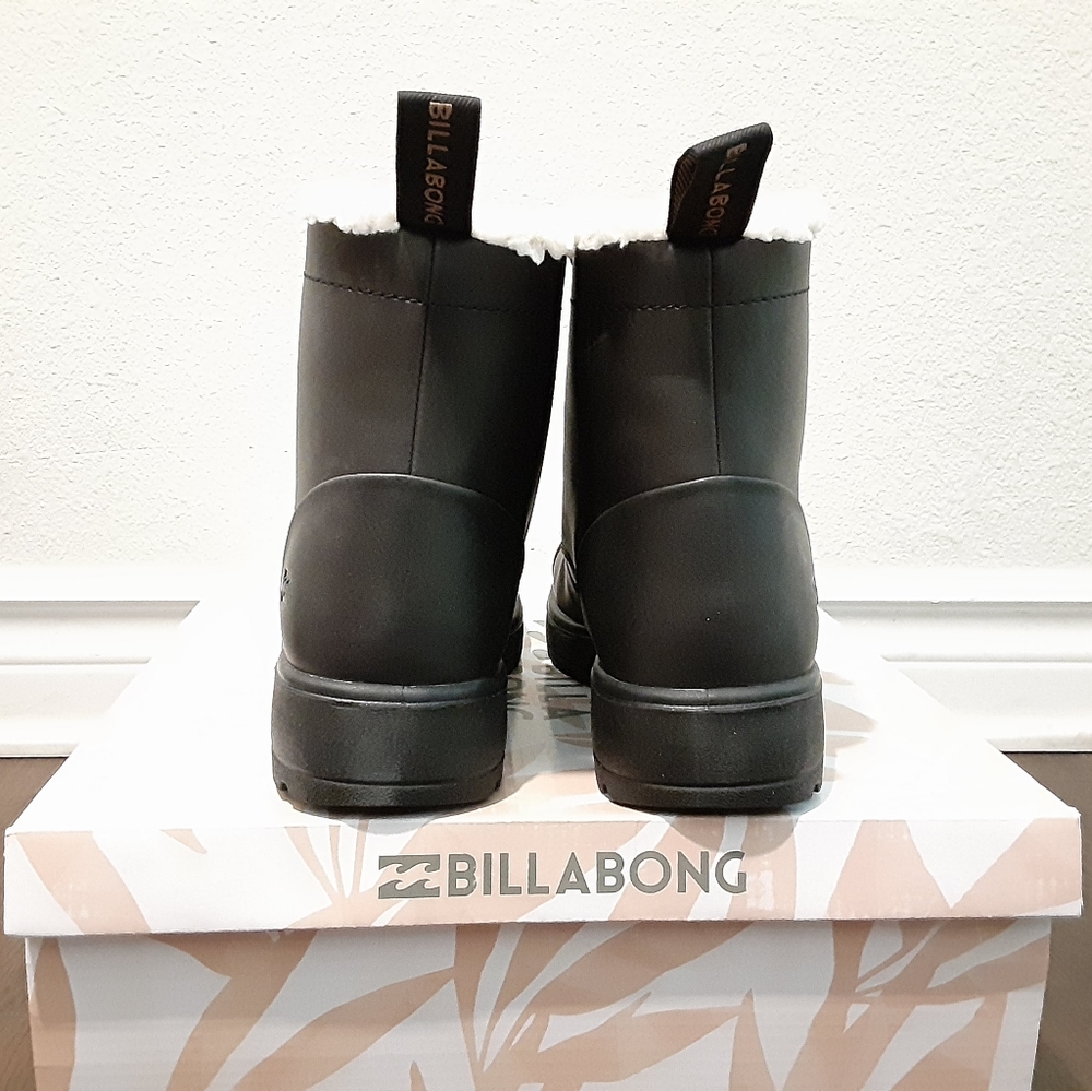 Billabong - Picture 3 of 4